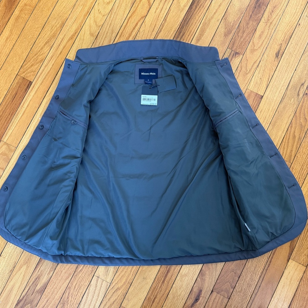 Mizzen & Main Men's Navy Blue Aspen Quilted Vest NWT size Medium - Picture 2 of 4